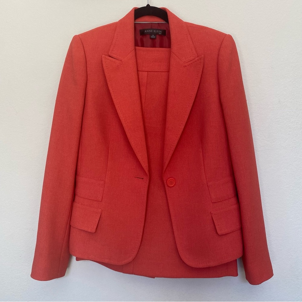 Anne Klein SZ 8 Orange Knit Jacket & Skirt Set w/Necklace! Beautiful! Fall!